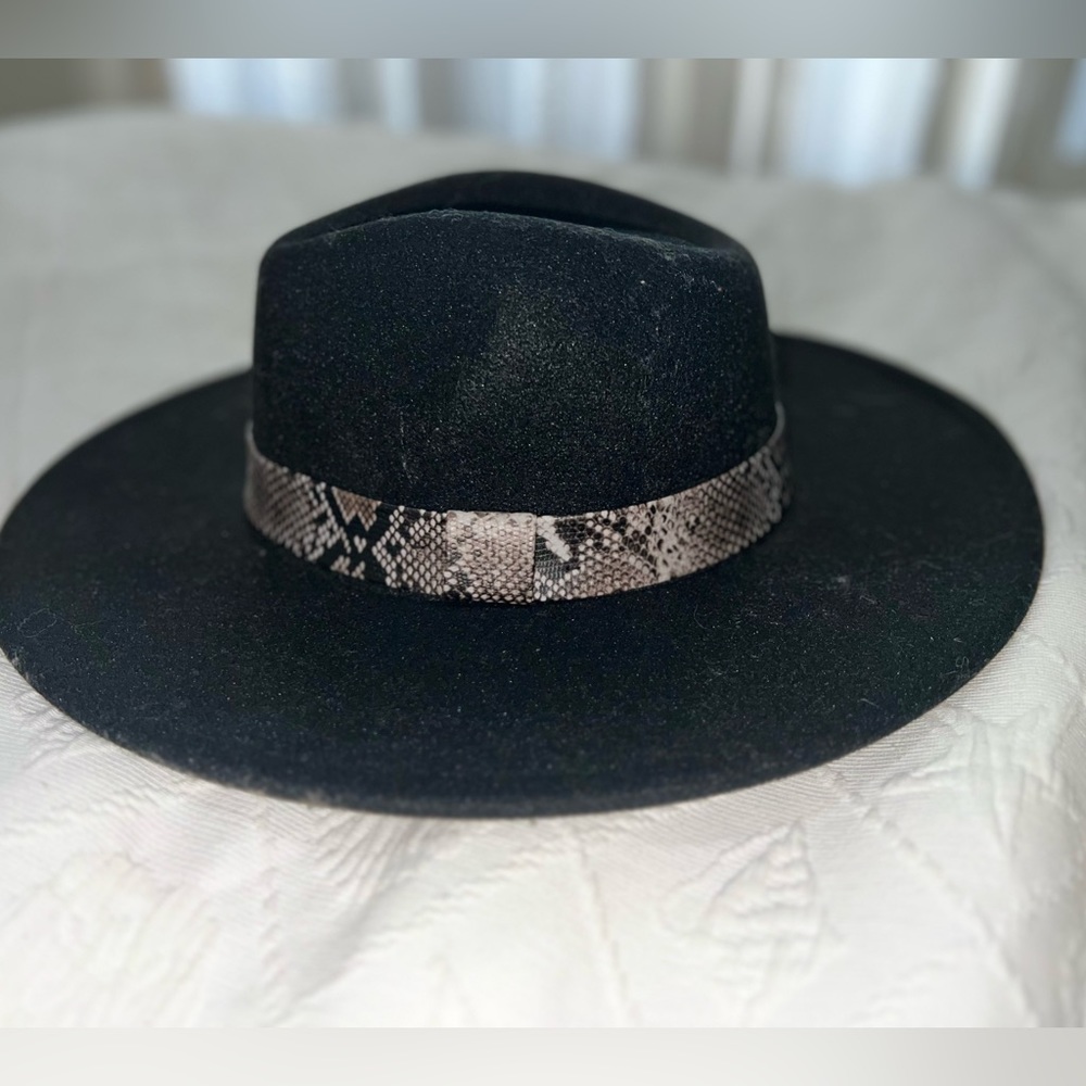 New wool hat